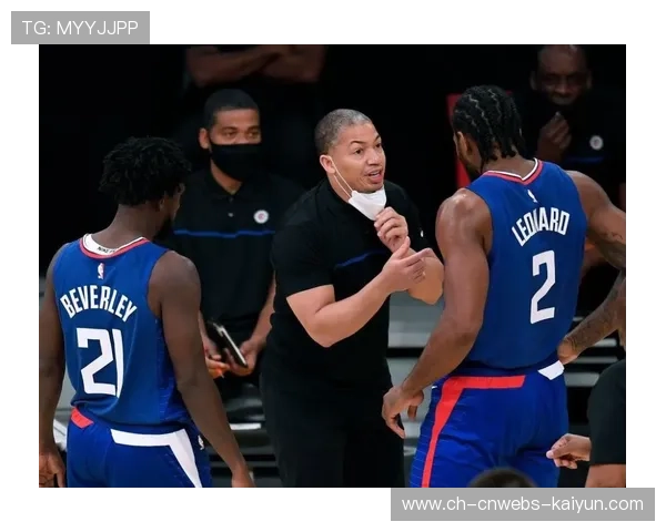 雄狮外接手圣布朗早退比赛,伤情影响球队进攻 雄狮外接手圣布朗早退比赛,伤情影响球队进攻